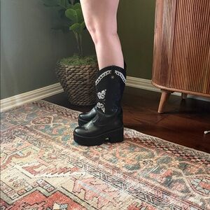 Black Platform Western Boots with White Embroidery - Women